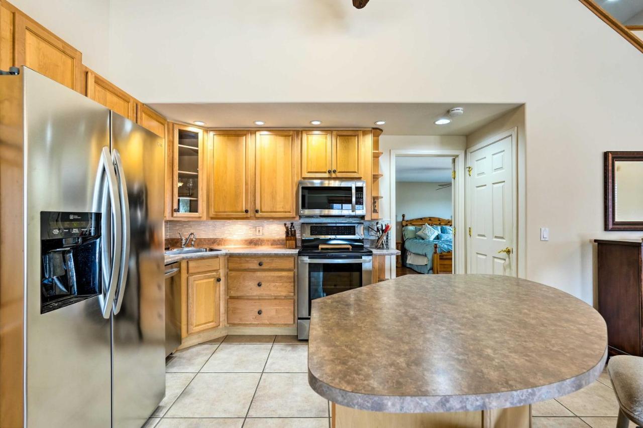 Pet-Friendly Glendale Home With Pool And Putting Green Phoenix Exterior photo