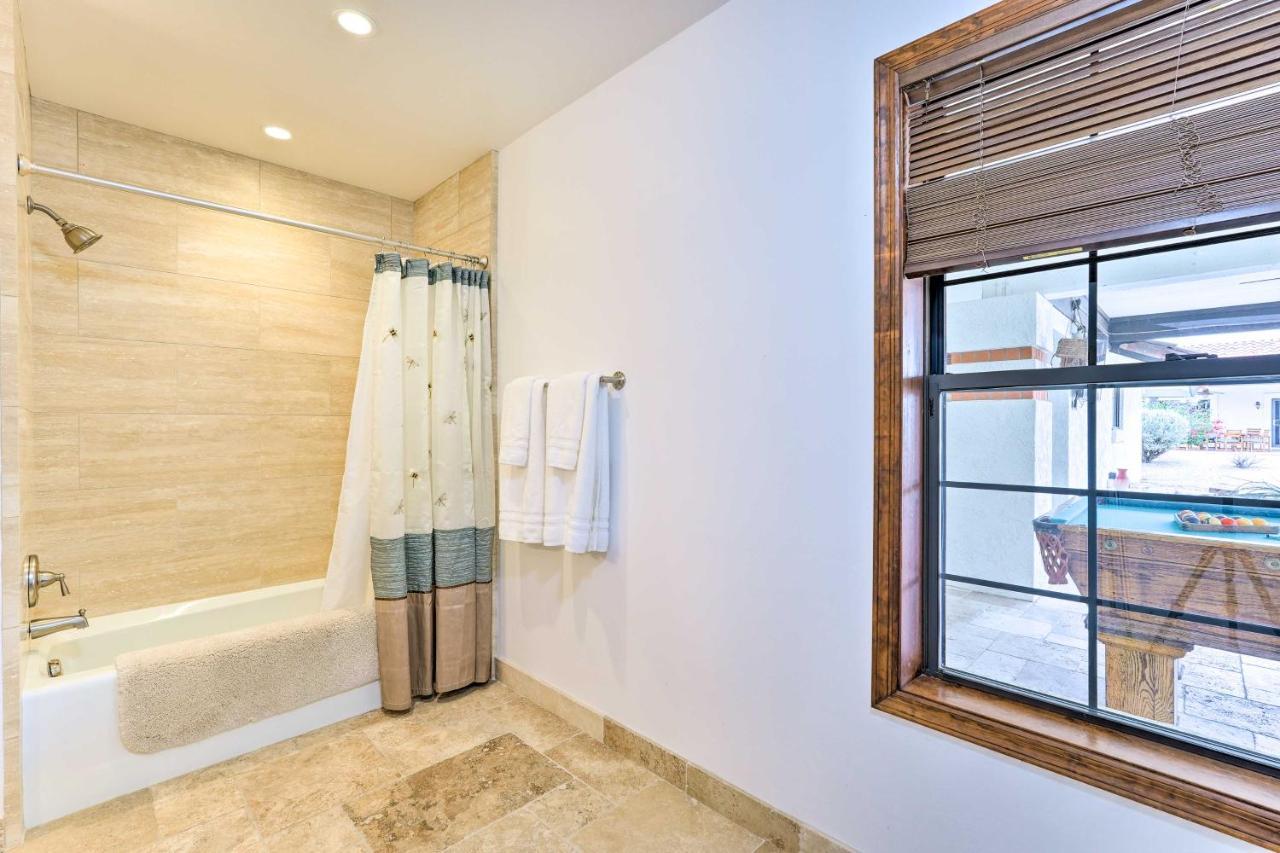 Pet-Friendly Glendale Home With Pool And Putting Green Phoenix Exterior photo
