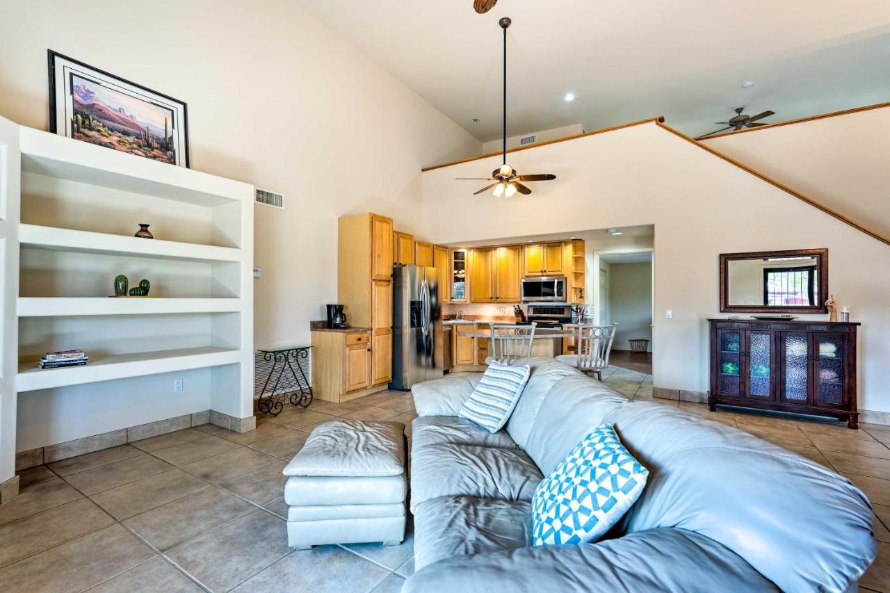 Pet-Friendly Glendale Home With Pool And Putting Green Phoenix Exterior photo