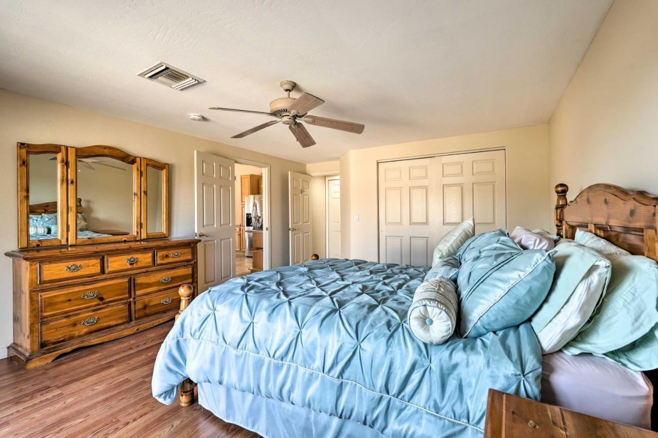 Pet-Friendly Glendale Home With Pool And Putting Green Phoenix Exterior photo